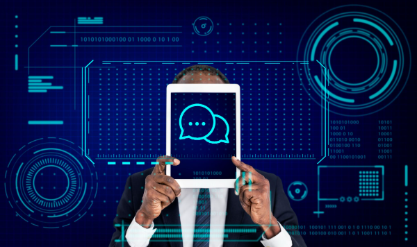 Executivo segurando tablet com ícone de conversa digital representando SEO AI-first, GEO e presença em IA generativa como ChatGPT e Google AI Mode.
